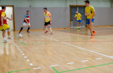 Để chơi bộ môn Futsal bạn cần chuẩn bị gì?